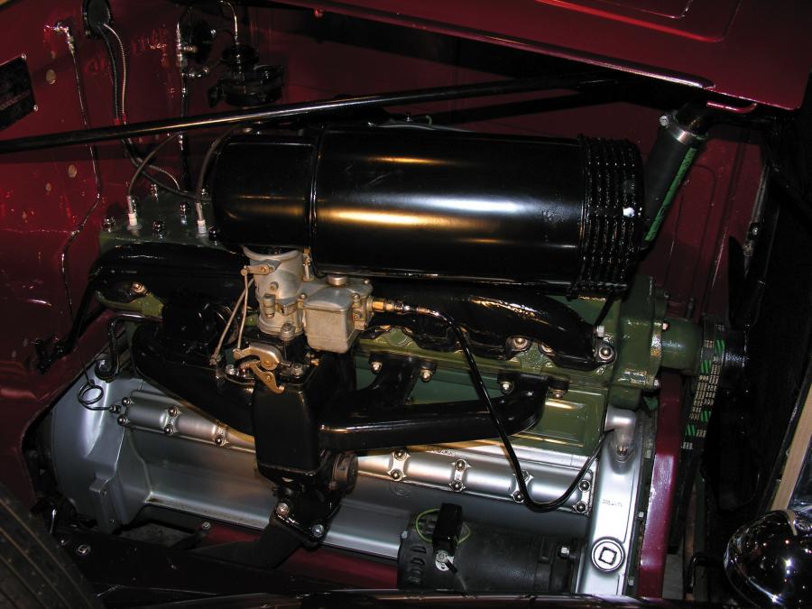  Packard Eight Model 1101 Coupe 1934 года  (фото 8 из 11)